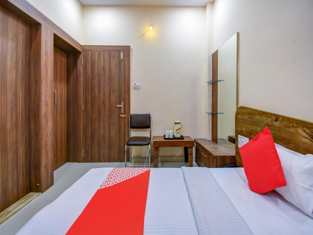 Oyo 79654 Pacific Hotel Jharsuguda Exterior foto